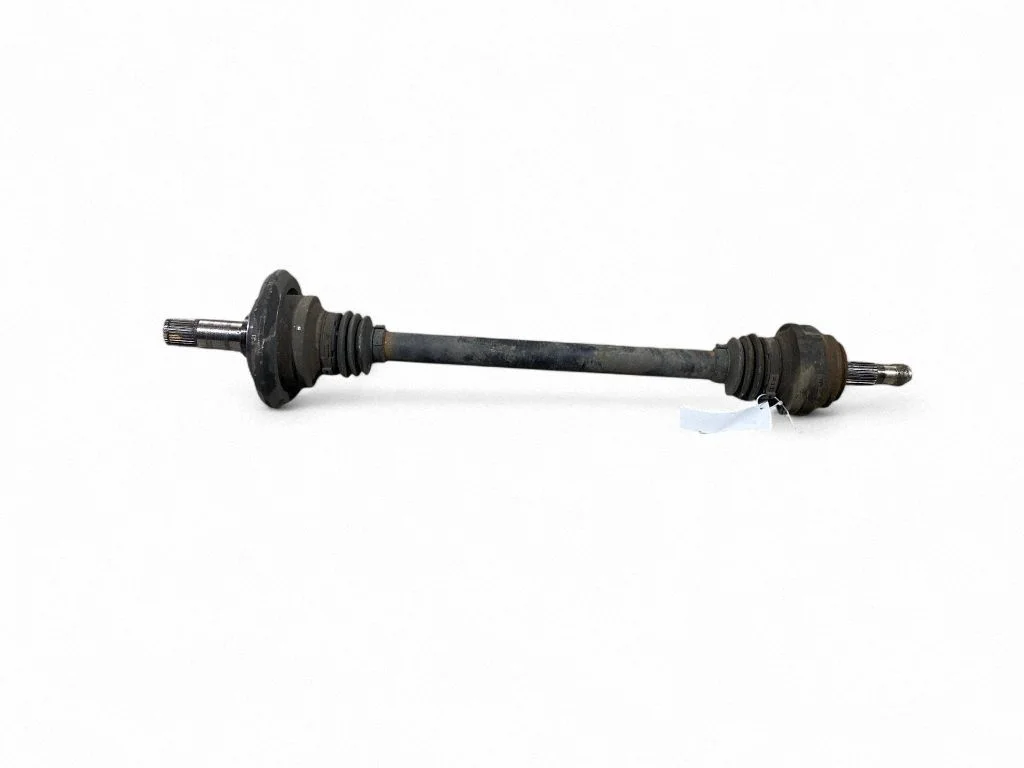 Rear driveshaft – left
