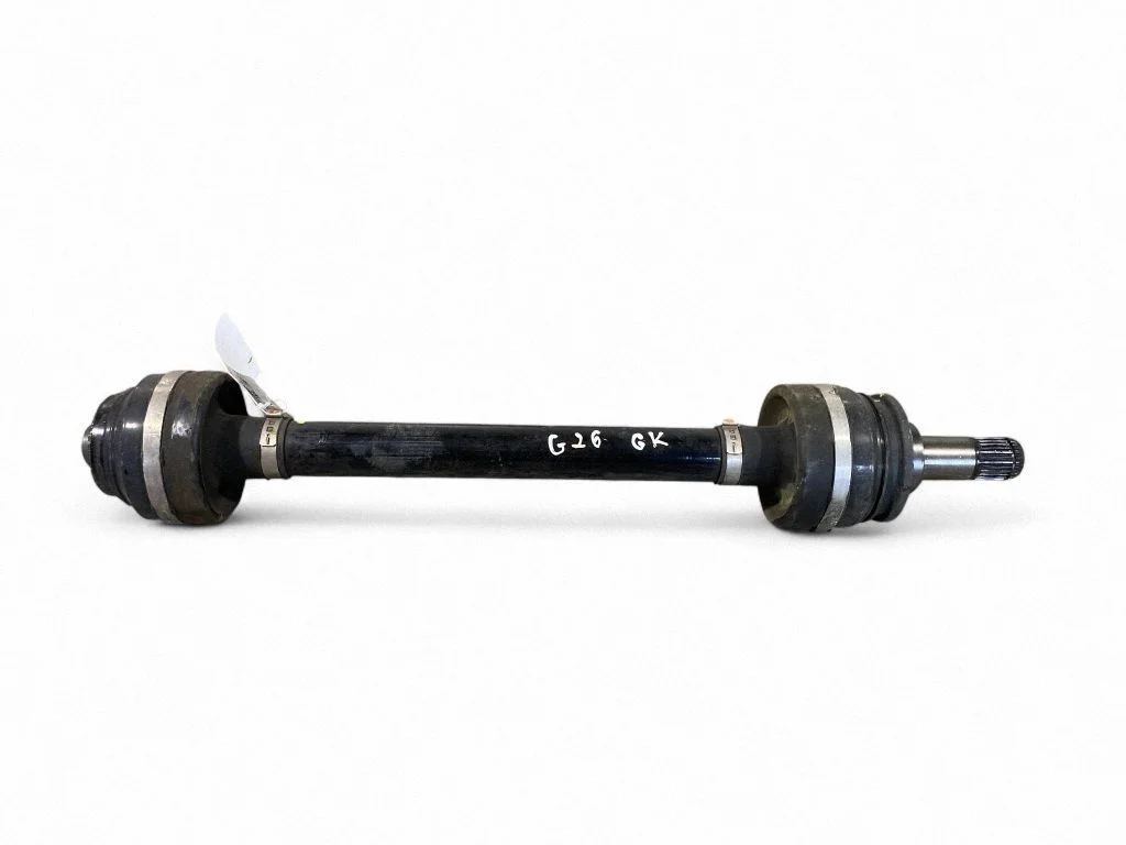 Aizmugurējā pusass – BMW i4 (2021-)