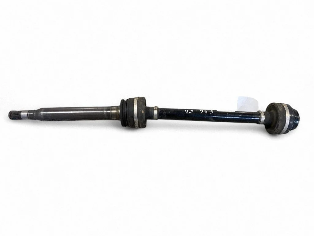 Aizmugurējā pusass – BMW i4 (2021-)