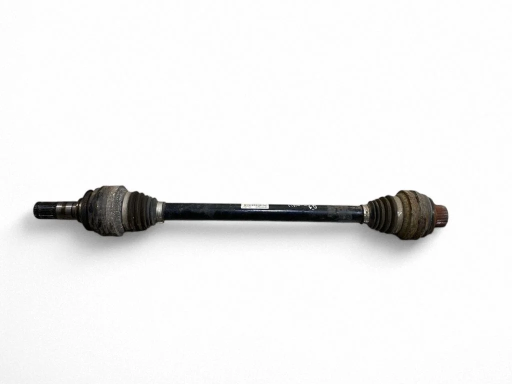 Aizmugurējā pusass 95B501203G