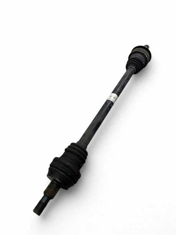 Tagumine pooltelg A1663501010