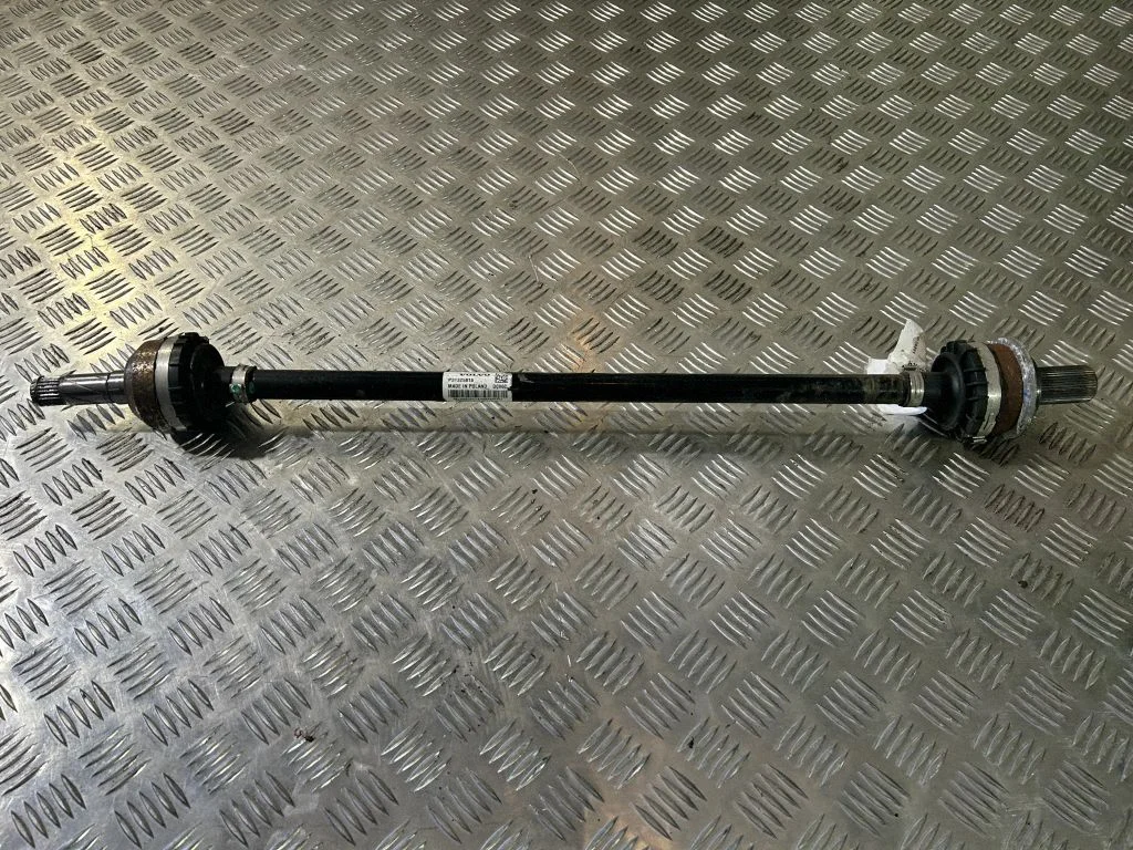 Tagumine pooltelg – Volvo XC90 (2014-)