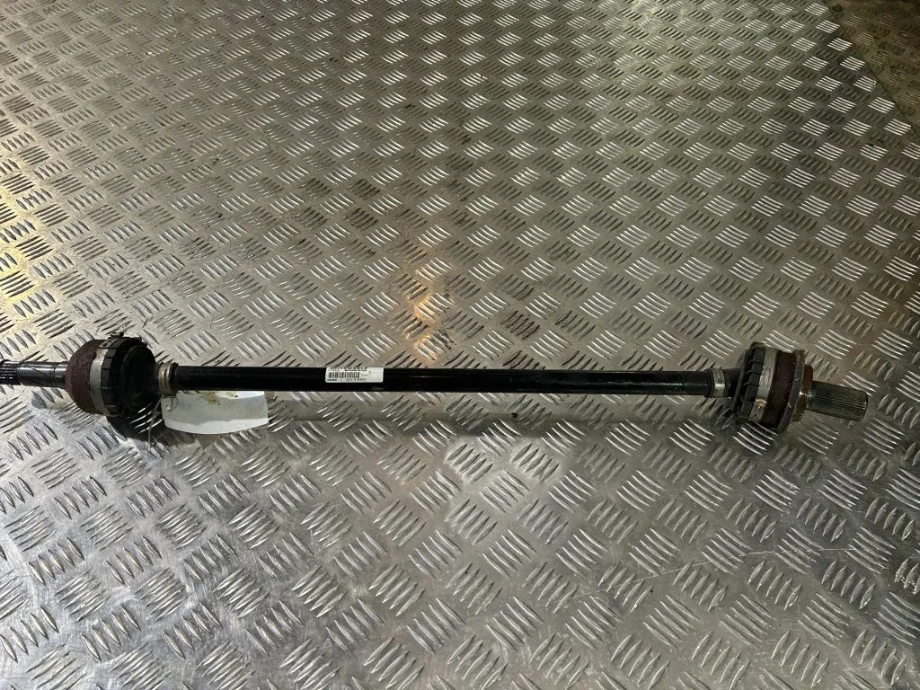 Tagumine pooltelg – Volvo XC60 (2017-)