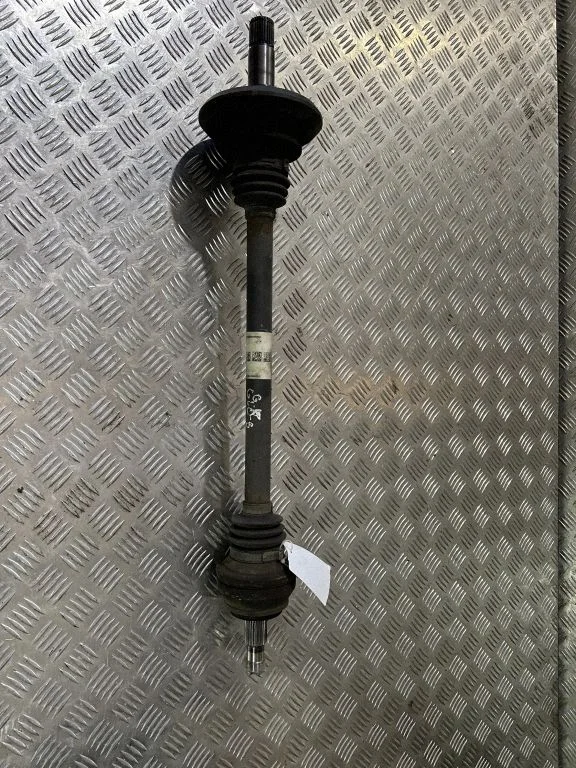 Aizmugurējā pusass A2133502511