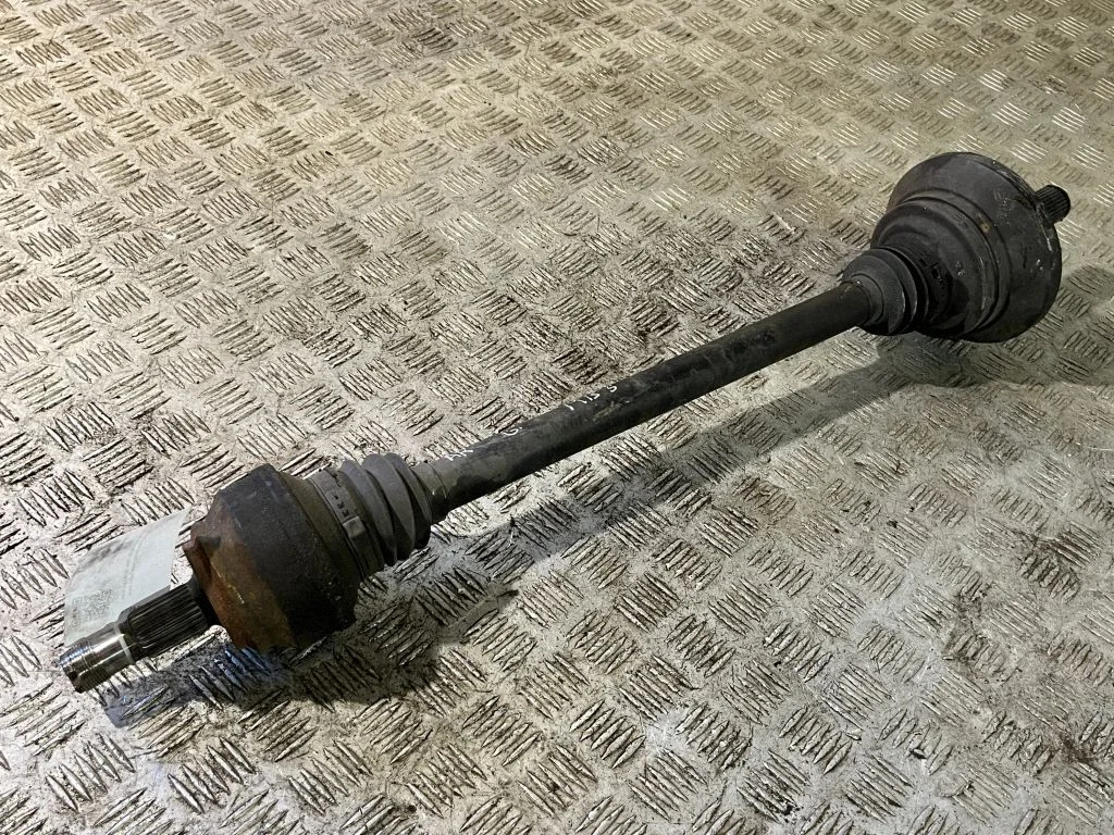 Tagumine pooltelg A2203570191