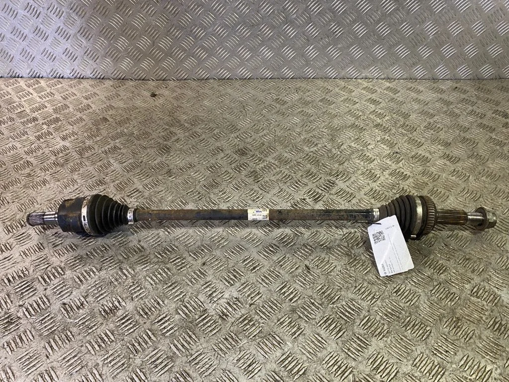 Aizmugurējā pusass 49600D7000
