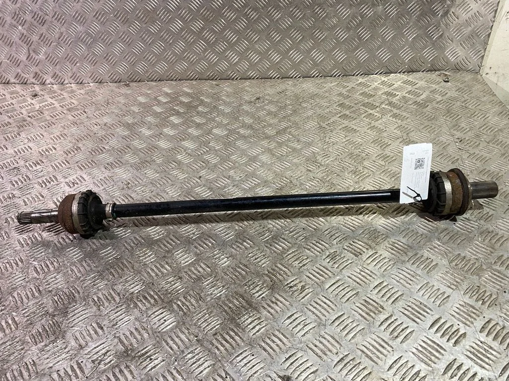 Tagumine pooltelg – Volvo XC90 (2014-)