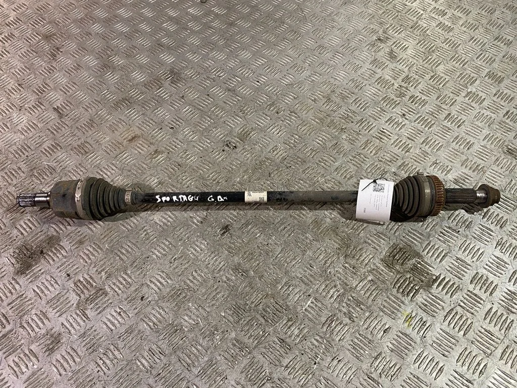Rear driveshaft 49600D7000