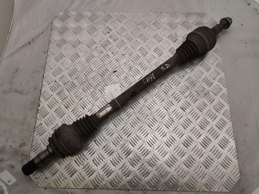 Rear driveshaft 7P0501201M