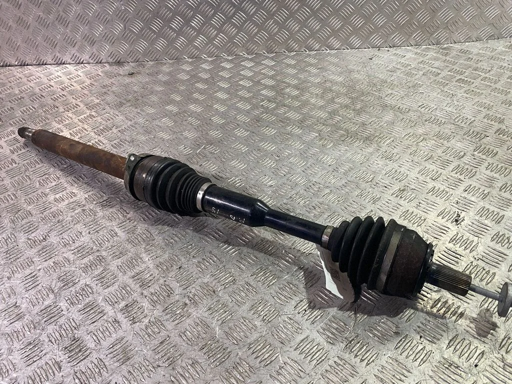 Front driveshaft 31437522