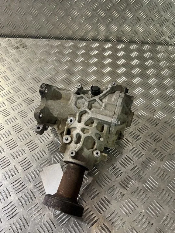 Gearbox transfer box case – Volvo XC60 (2017-)