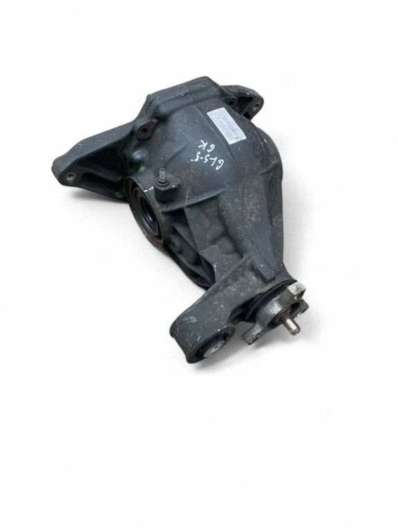 Rear differential 1663502714