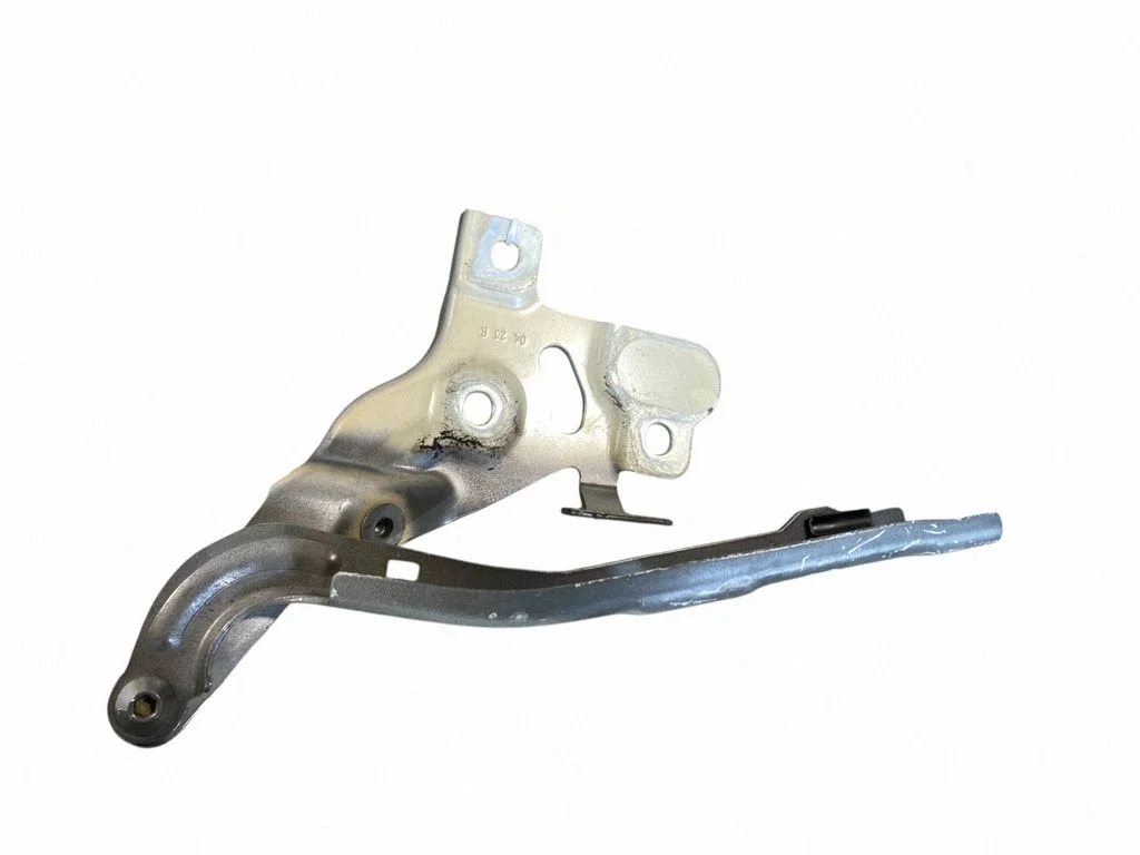 Engine bonnet/hood hinges 4KE823302