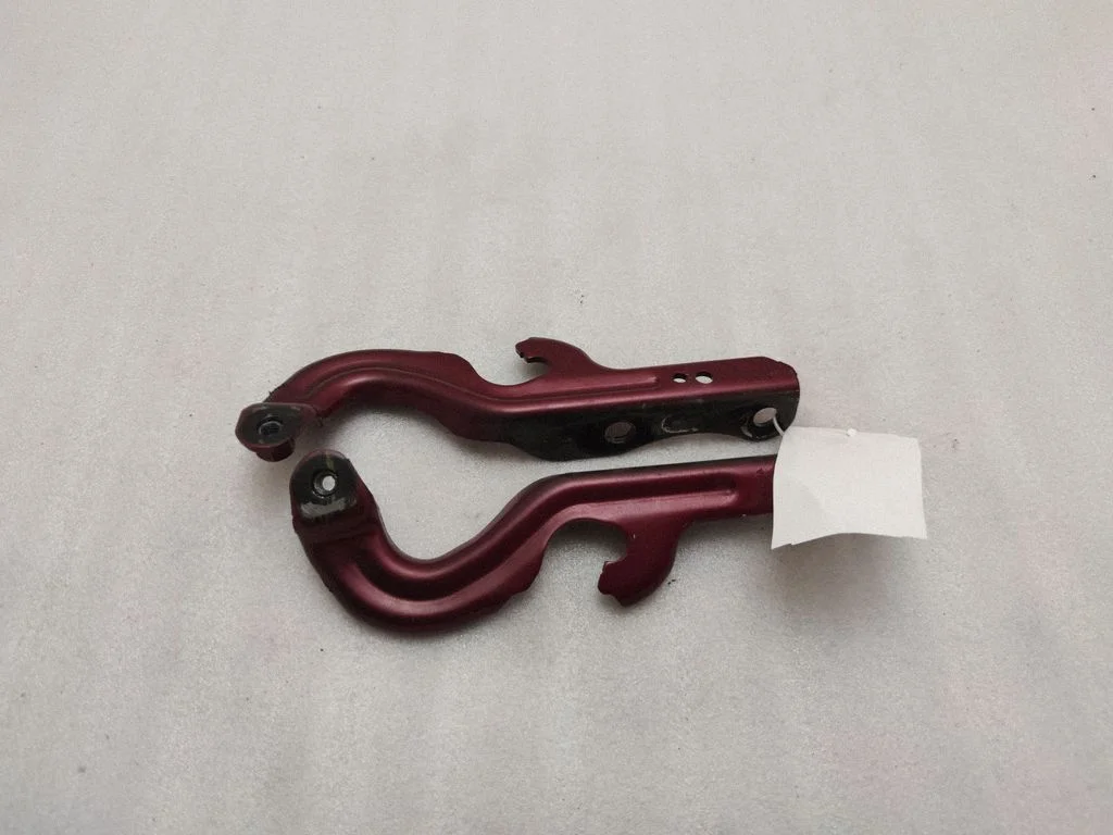Engine bonnet/hood hinges – Jeep Grand Cherokee (2010-2021)