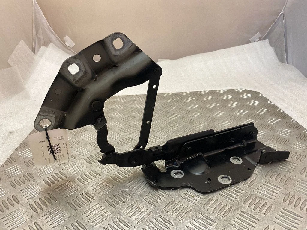 Engine bonnet/hood hinges J9D316800AC