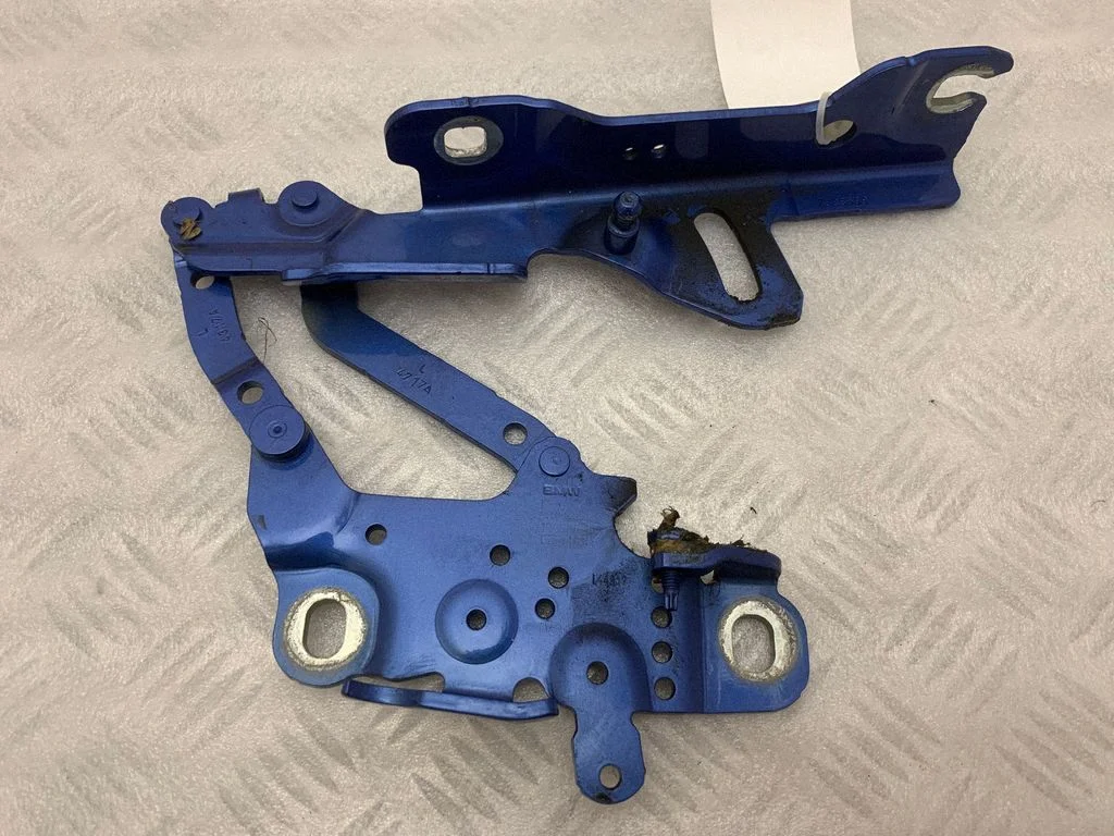 Engine bonnet/hood hinges 7336699