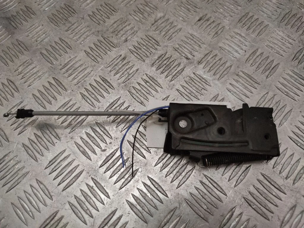 Engine bonnet/hood lock/catch 32219544