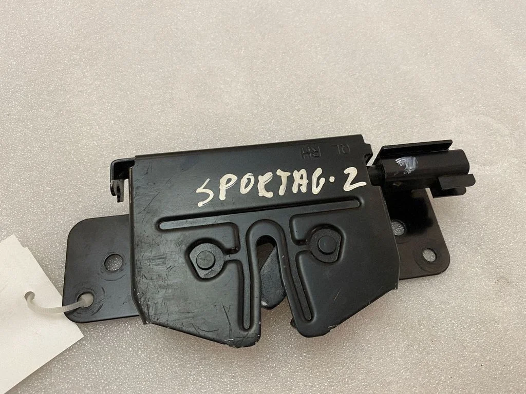 Engine bonnet/hood lock/catch