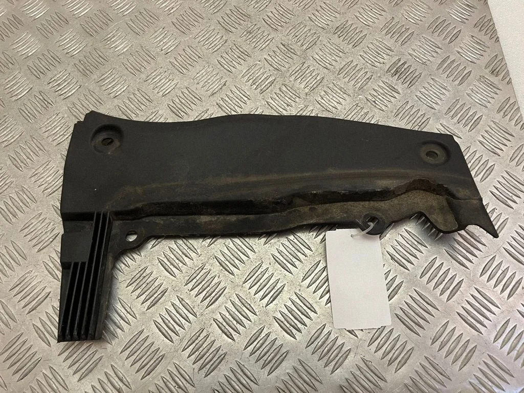 Wiper trim HPLA02222A