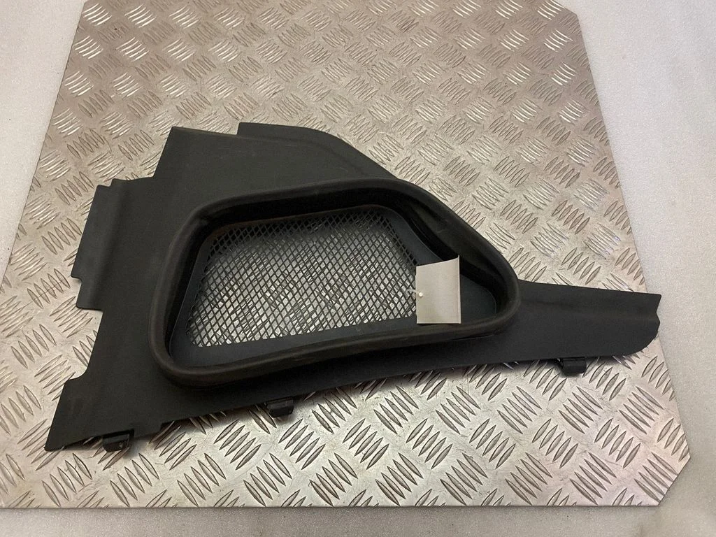 Wiper trim – Mercedes-Benz GLS-Class X166 (2015-2019)