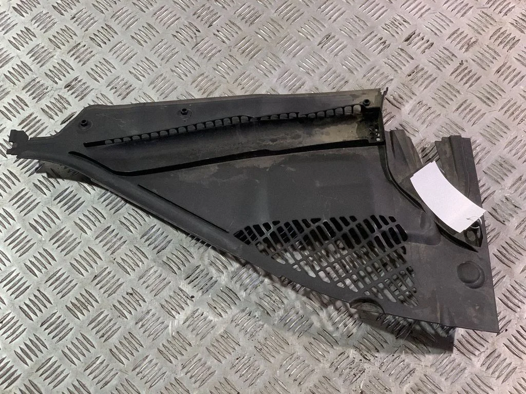 Wiper trim – BMW 3 Series F30 F35 F31 (2012-2018)