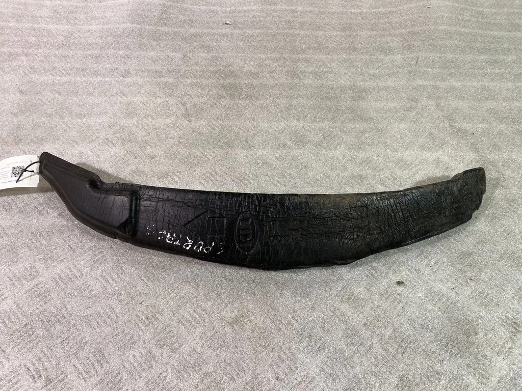 Fender foam support/seal 84142F1000