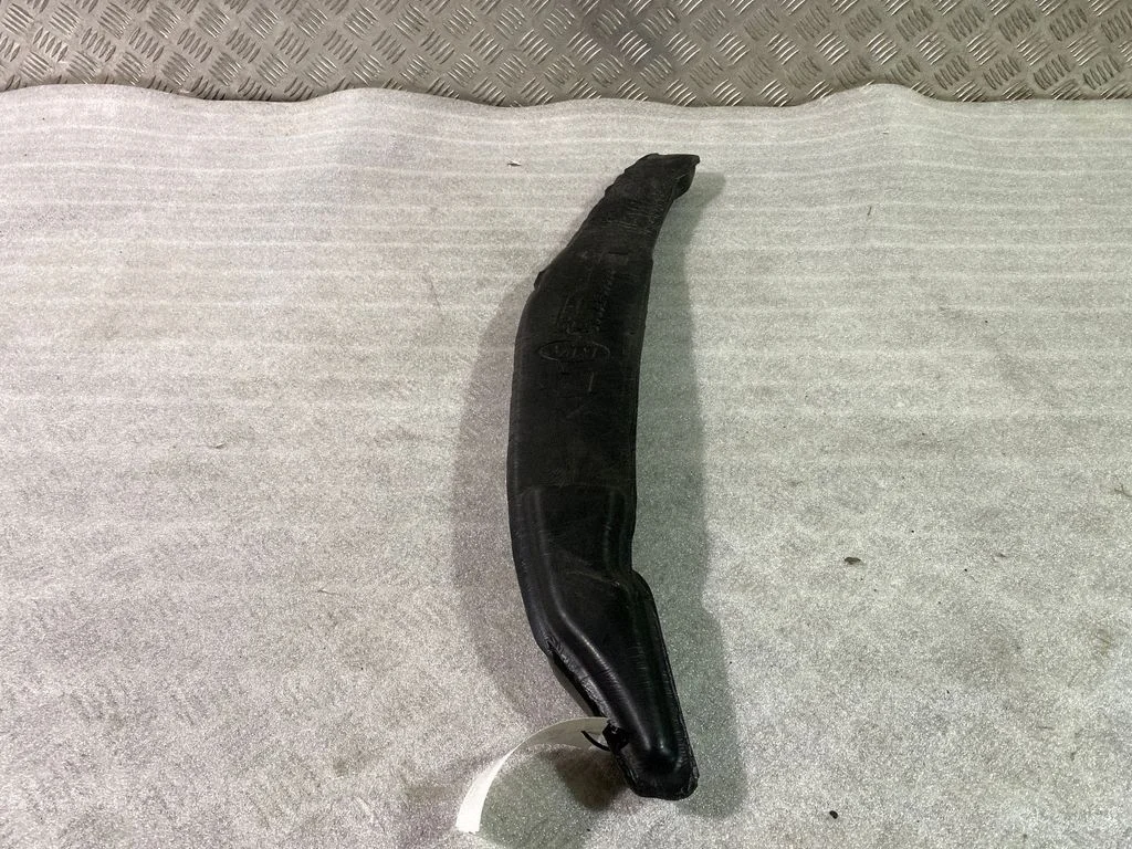 Fender foam support/seal 84141F1000