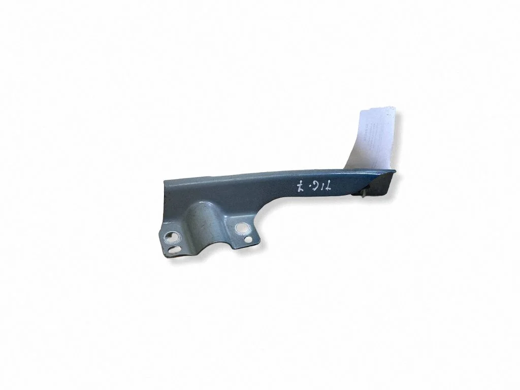 Fender mounting bracket 5NA821430A