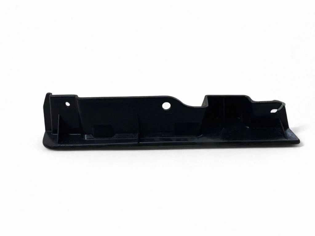 Fender mounting bracket 5389578020
