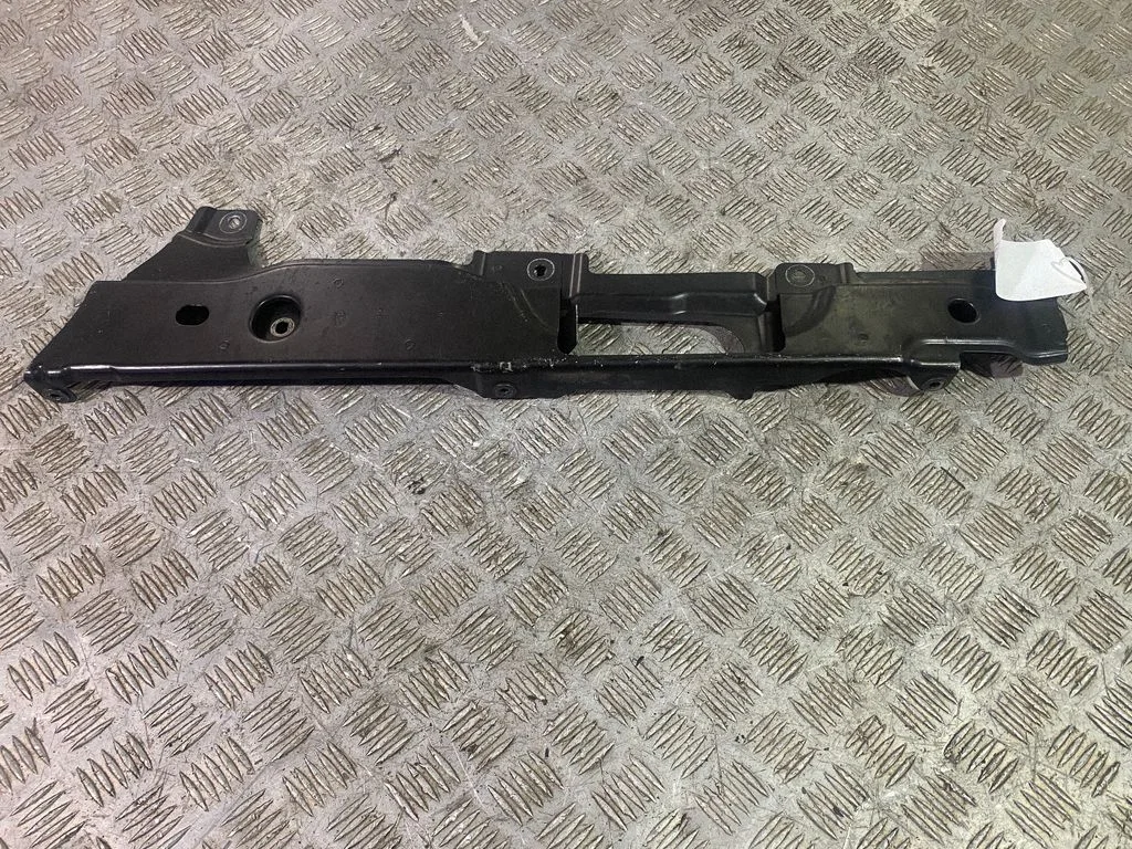 Poritiiva kinnitusklamber HY3216151AB