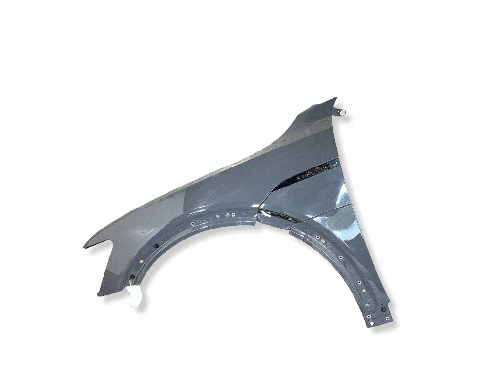 Fender – left