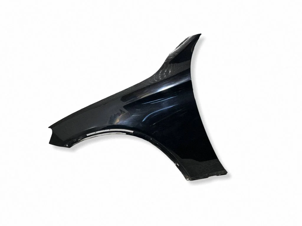 Fender – left