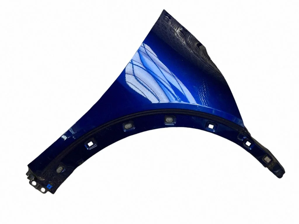 Fender – right