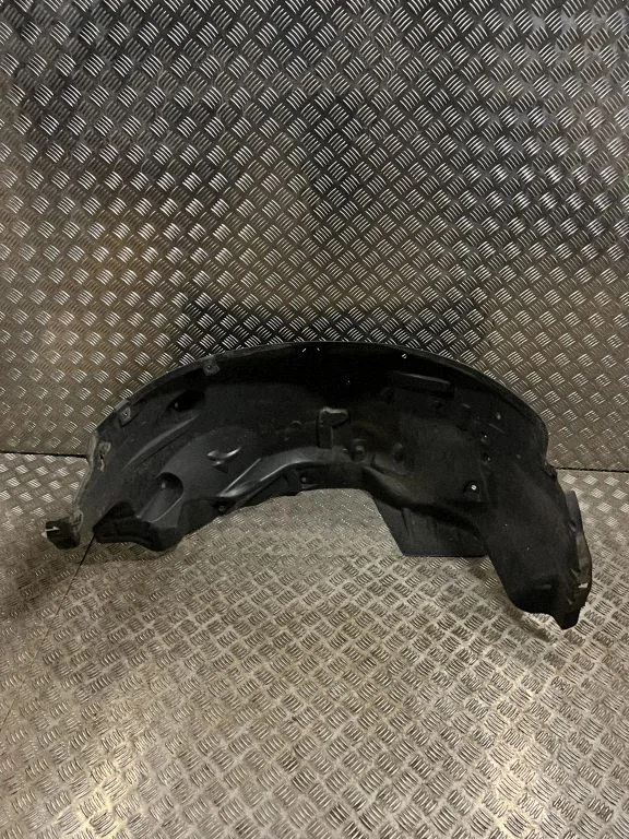 Front wheel arch liner splash guards CLF500242