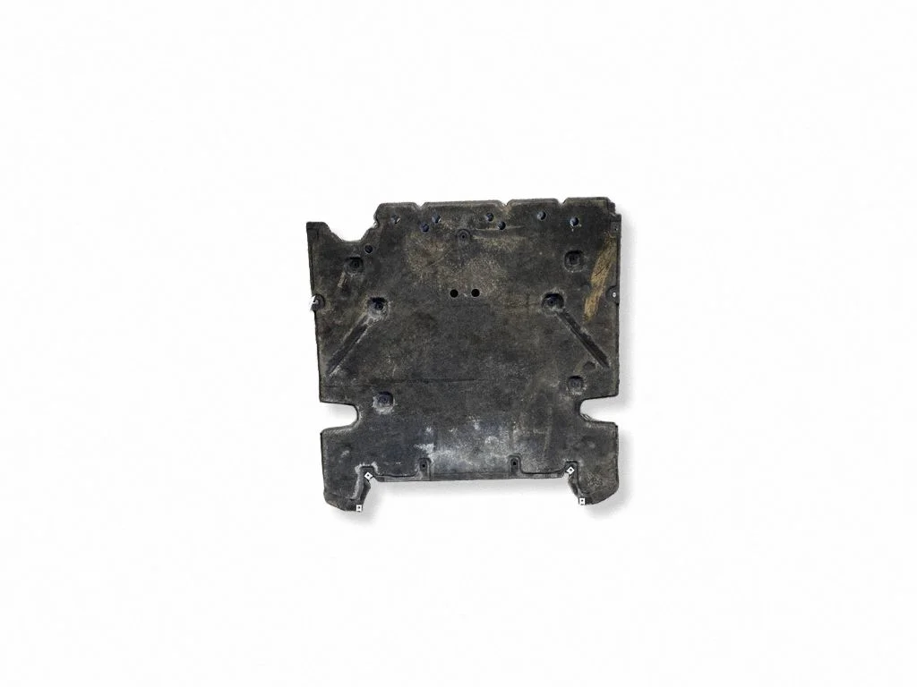 Engine splash shield/under tray 4KR863821