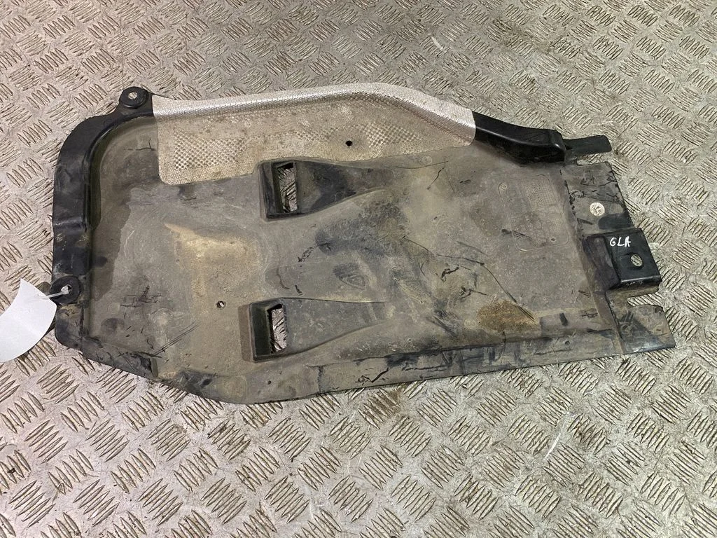 Engine splash shield/under tray A2465201523