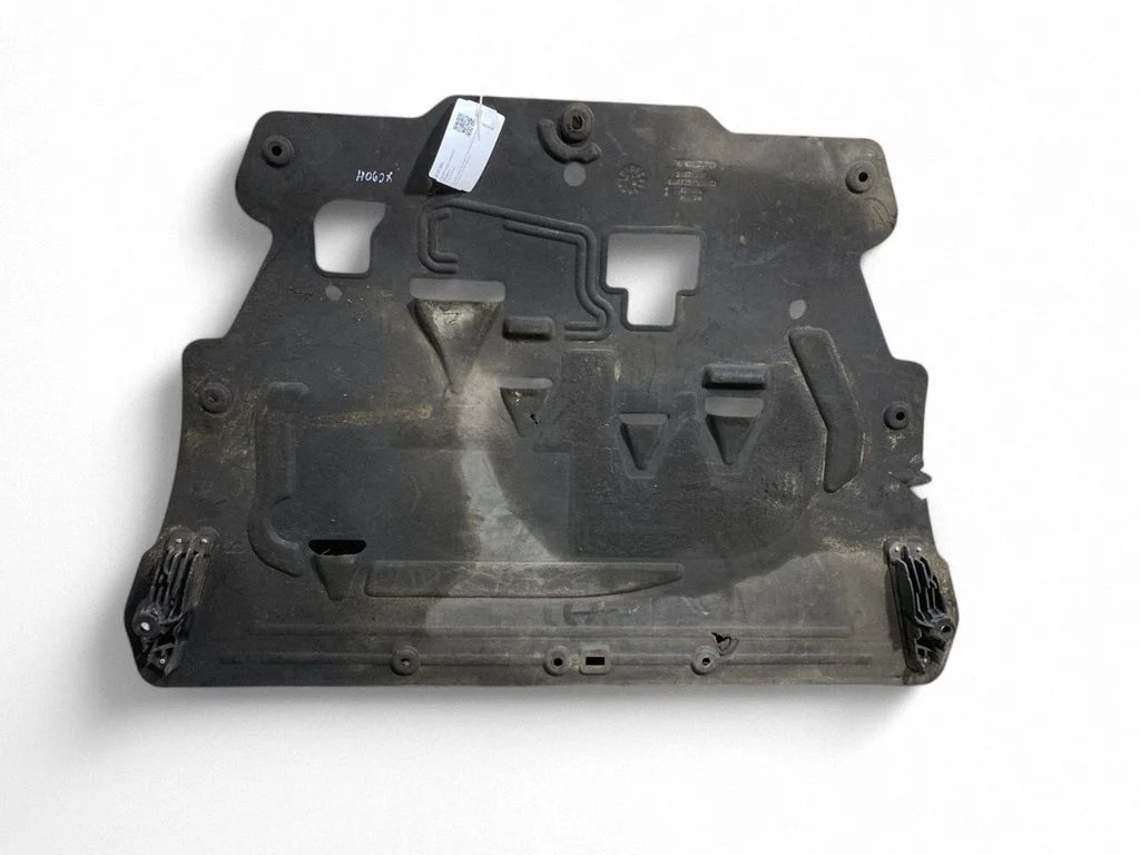 Engine splash shield/under tray 31378306