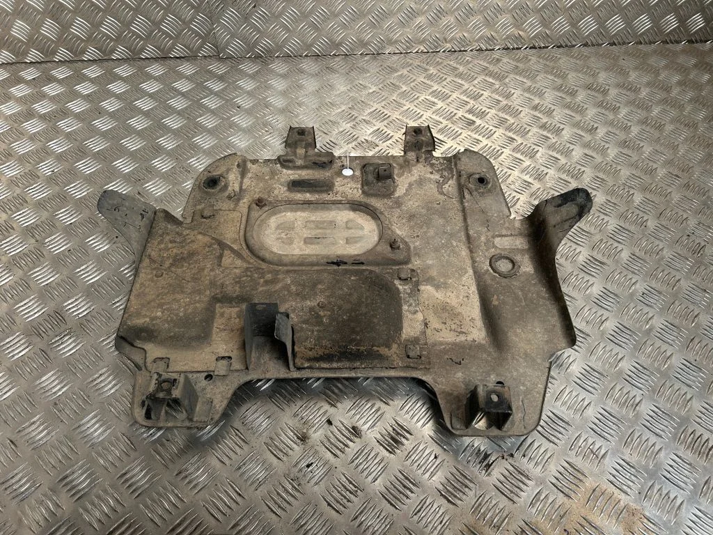 Engine splash shield/under tray