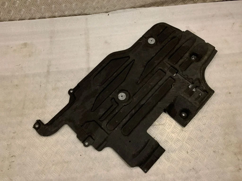 Engine splash shield/under tray 31497464