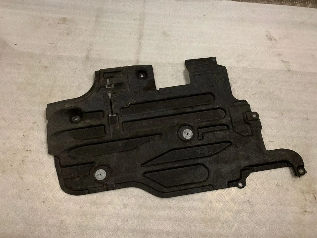 Engine splash shield/under tray 31497464