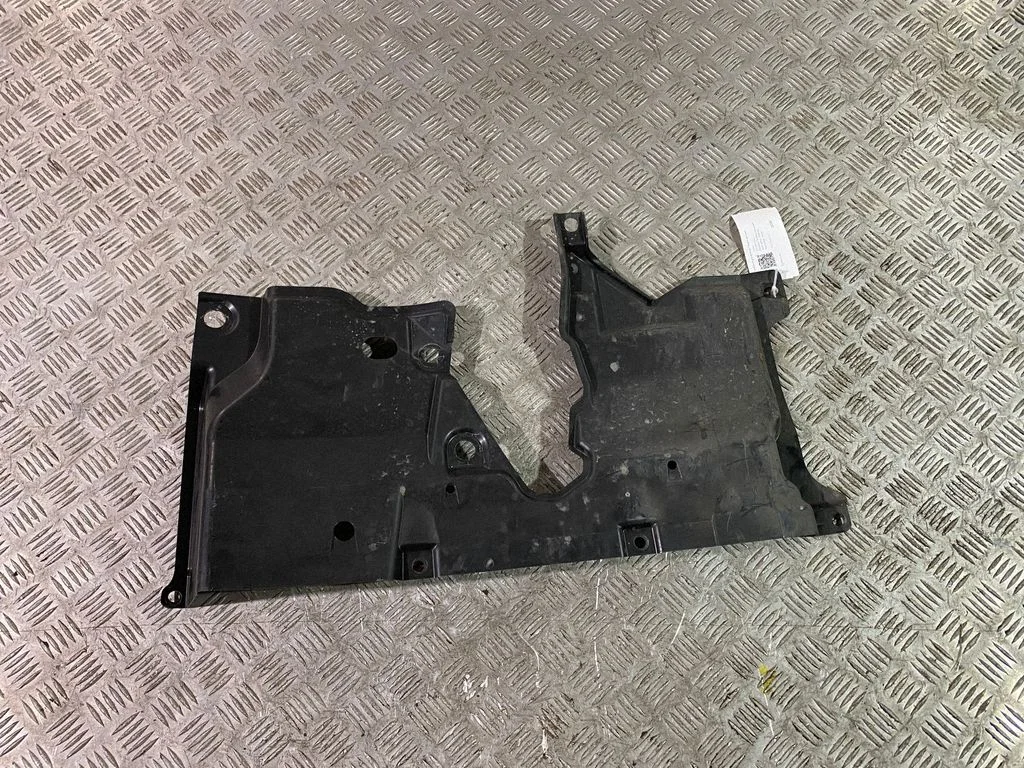 Engine splash shield/under tray – Lexus RX 450H (2016-)