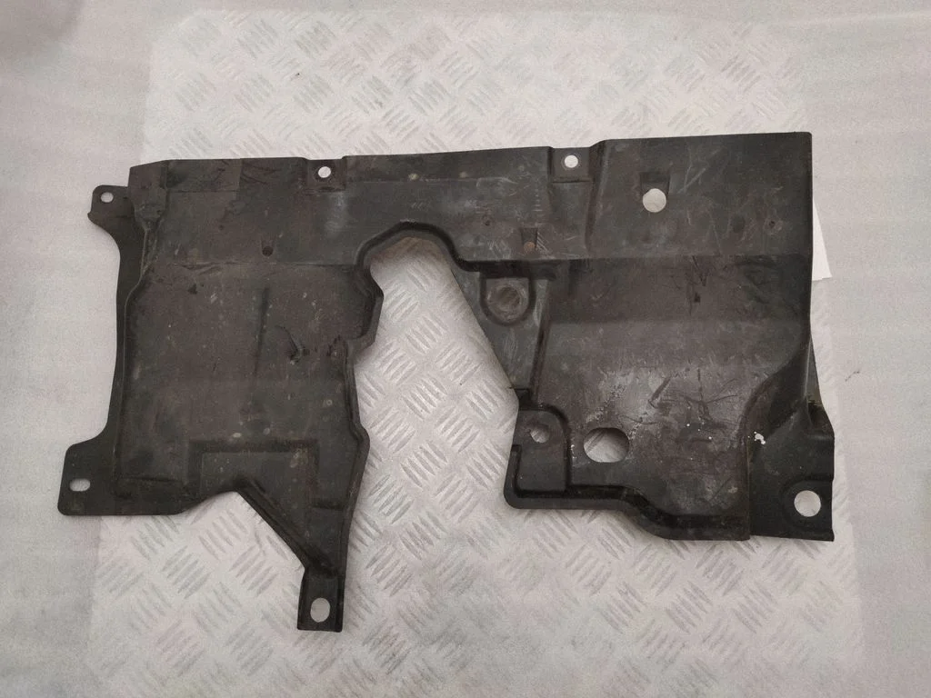 Engine splash shield/under tray – Lexus RX 450H (2016-)