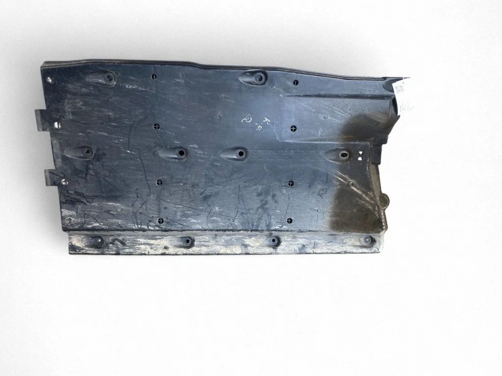 Center/middle under tray cover 74815BR00A