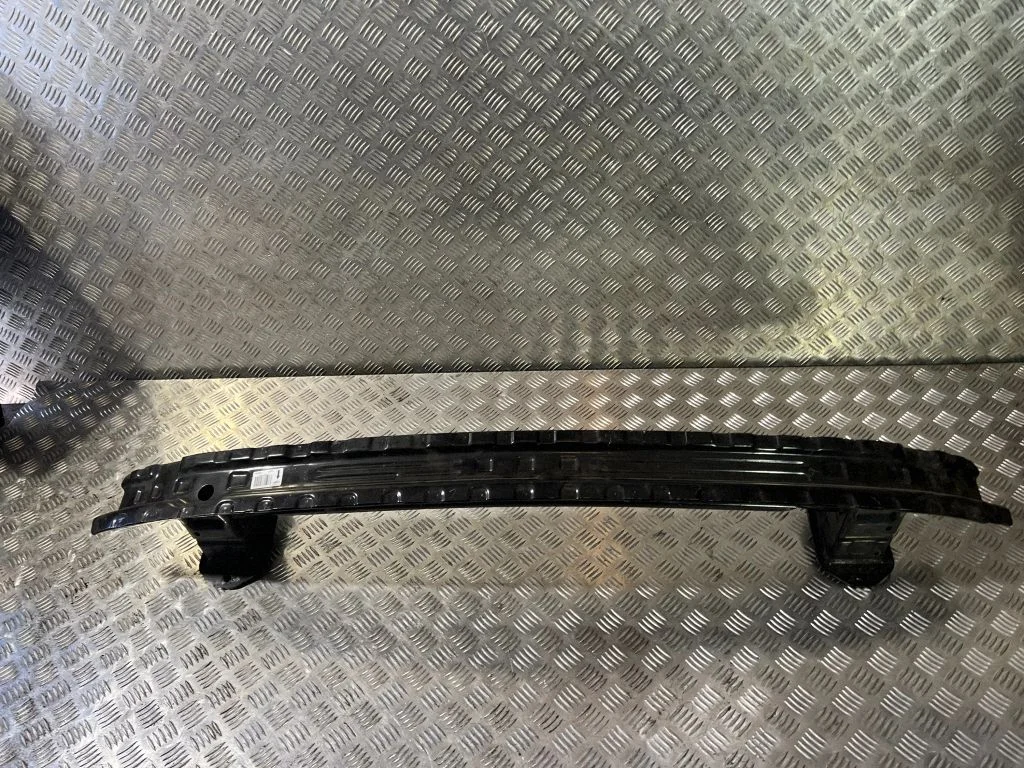 Aizmugurējā bufera šķērssija – Mercedes-Benz GLC klase C253 (2016-)