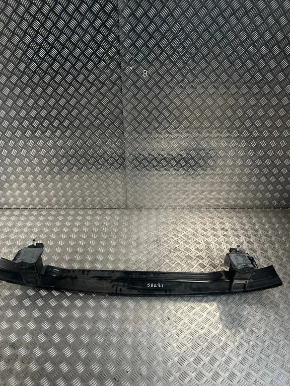 Aizmugurējā bufera šķērssija – Mercedes-Benz GLC klase C253 (2016-)