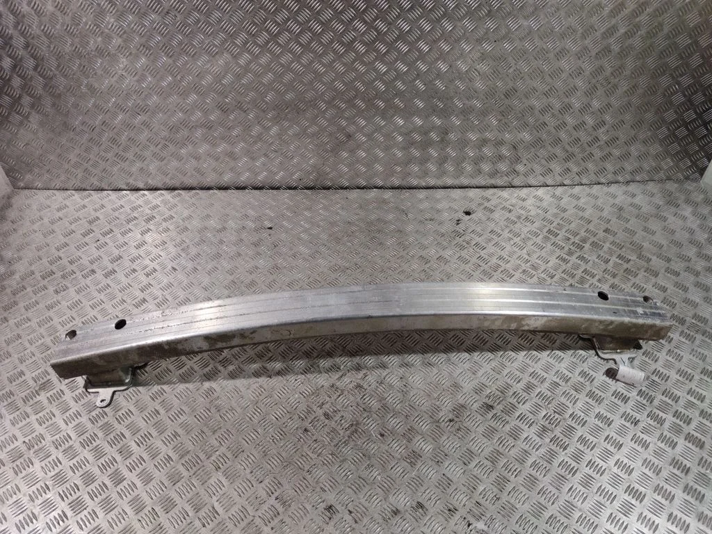Rear bumper cross member 68227673AB