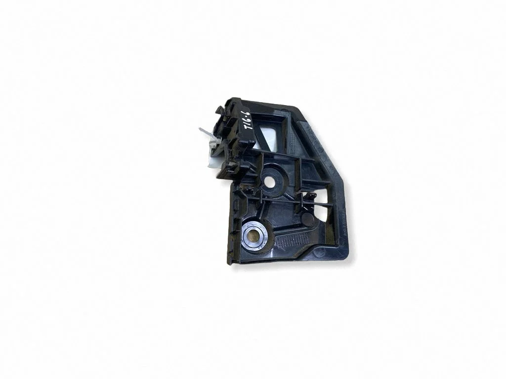 Rear bumper mounting bracket – Volkswagen Tiguan Allspace (2017-)