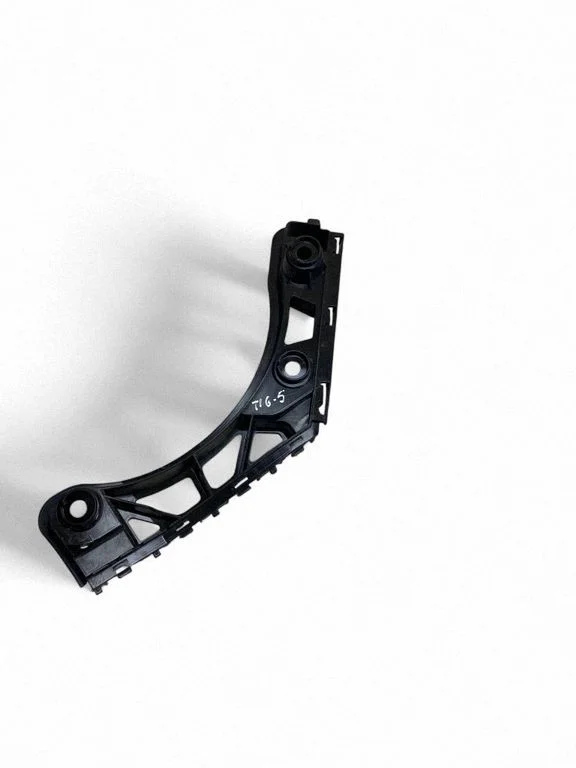 Rear bumper mounting bracket 5NA807393