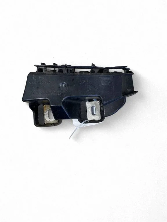 Rear bumper mounting bracket – Mercedes-Benz GLC-Class C253 (2016-)
