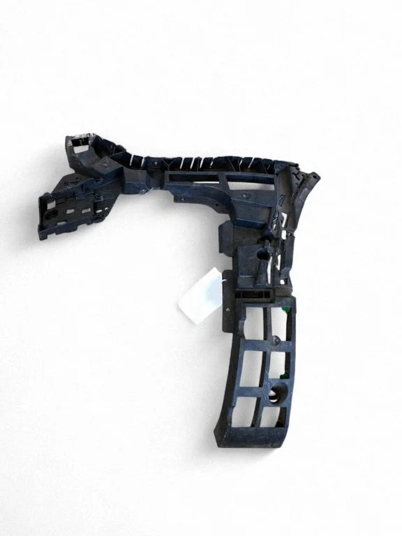 Rear bumper mounting bracket 31407731